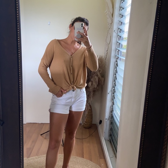 SOLD 💎 American Eagle Waffle Knit Button Up Top XS SMALL - Picture 10 of 13